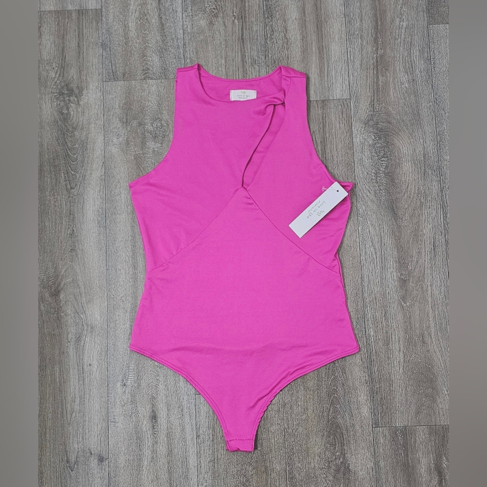 Live In The Moment bodysuit *NWT*